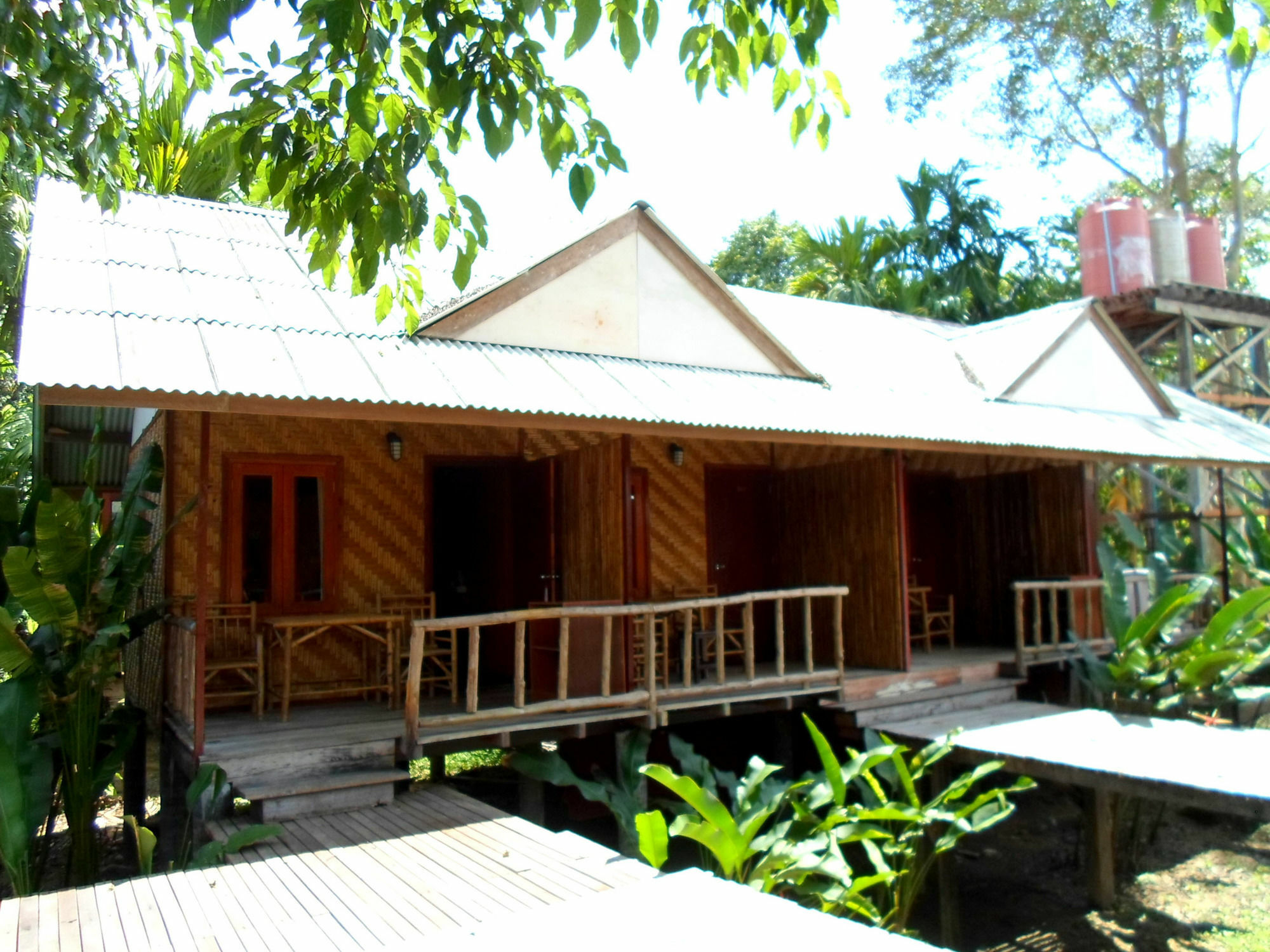 सहारा Khao Sok 2*